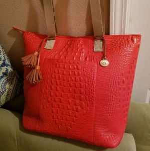 Brahmin Tote New Condition